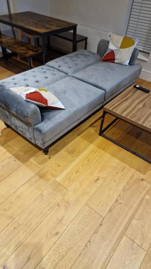 London City Apartment Илинг Экстерьер фото